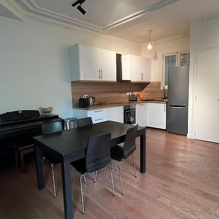 Goodguest - Amazing Batignolles Daire *